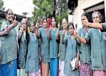 ‘അടിച്ചു മോളേ.. രാധ വീണില്ല; ഒന്നുകൂടെ വായിച്ച് ഉറപ്പിച്ചു, 10 കോടി……അനുഭവങ്ങൾ പങ്കുവച്ച് മൺസൂൺ ബംപർ ഭാ​ഗ്യശാലികളായ സ്ത്രീകൾ