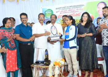 മിന്നുമണിയെ പൗരാവലി ആദരിച്ചു