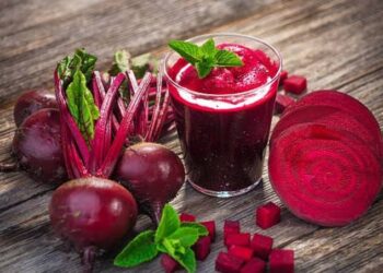 ചുണ്ടുകളുടെ ഭംഗി കൂട്ടാൻ ബീറ്റ്റൂട്ട് ; ഇങ്ങനെ ഉപയോ​ഗിക്കൂ