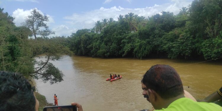 കൊയിലേരി പുഴയിൽ യുവാവിനെ കാണാതായി
