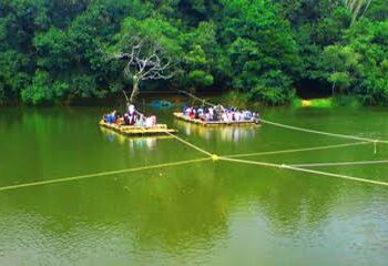 കുറുവദീപ് ഹൈക്കോടതിയുടെ പുതിയ ഉത്തരവ് വയനാട്ടിലെ കുറുവ ദ്വീപിൽ ഇക്കോ ടൂറിസം ആവശ്യങ്ങൾക്കായുള്ള എല്ലാ നിർമ്മാണ പ്രവർത്തനങ്ങളും ഇനിയൊരു ഉത്തരവുണ്ടാകുന്നതുവരെ കേരള ഹൈക്കോടതി നിർത്തിവച്ചു.