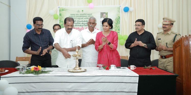 സോഷ്യൽ ഫോറസ്ട്രി മാനന്തവാടി ബ്ലോക്ക് ഹരിത സമിതി മഞ്ചാടി കൂട്ടം എന്ന പേരിൽ സ്കൂൾ കുട്ടികൾക്ക് പഠന ക്ലാസ് ആരംഭിച്ചു