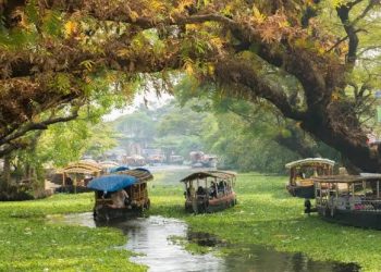 ബംഗാൾ ഉൾക്കടലിൽ പുതിയ ന്യൂന മർദ്ദം രൂപപ്പെട്ടു, കേരളത്തിൽ അതിതീവ്ര മഴ തുടരും, 3 ദിവസം അതിശക്ത മഴ മുന്നറിയിപ്പ്